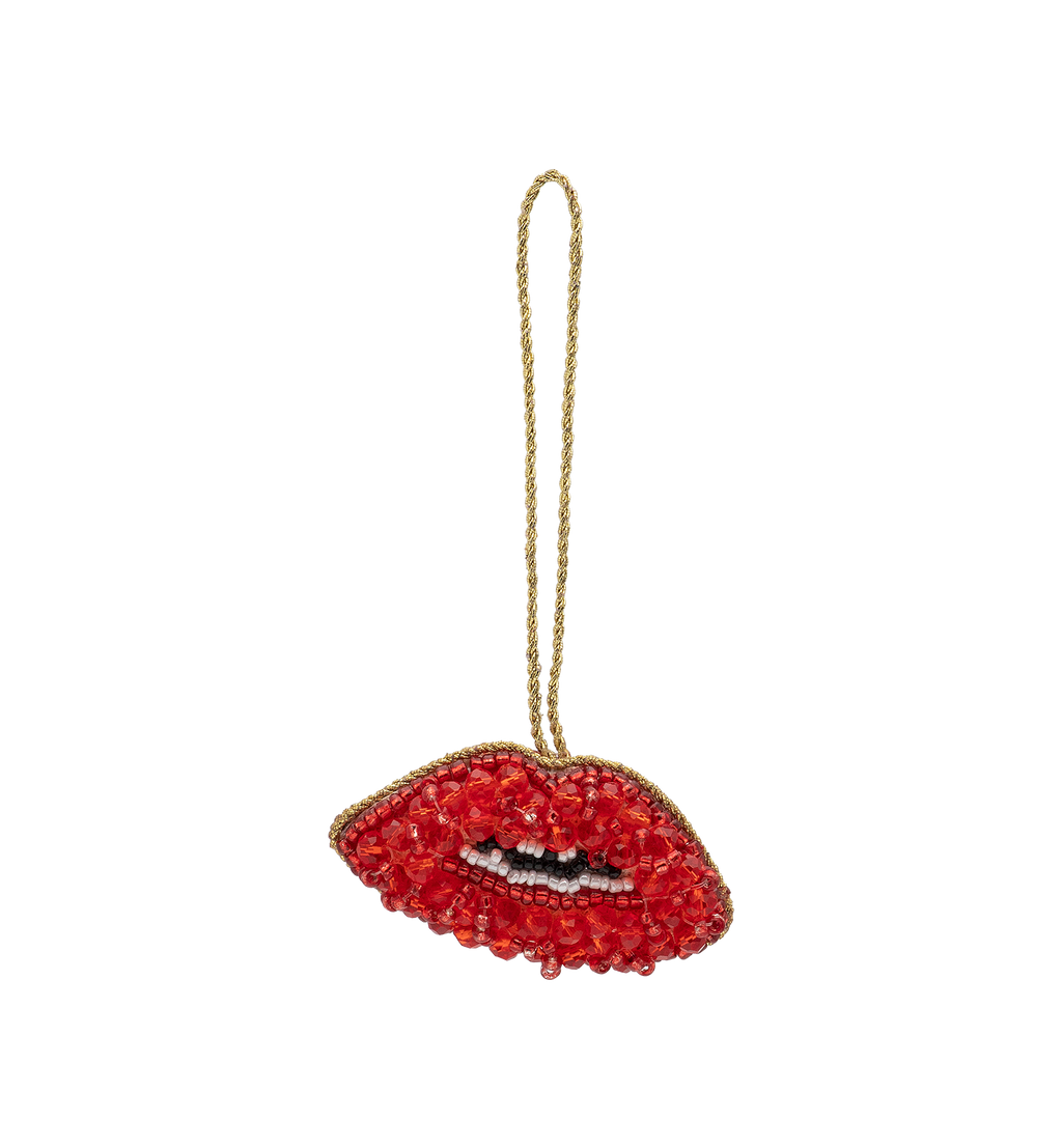 Pout Ornament