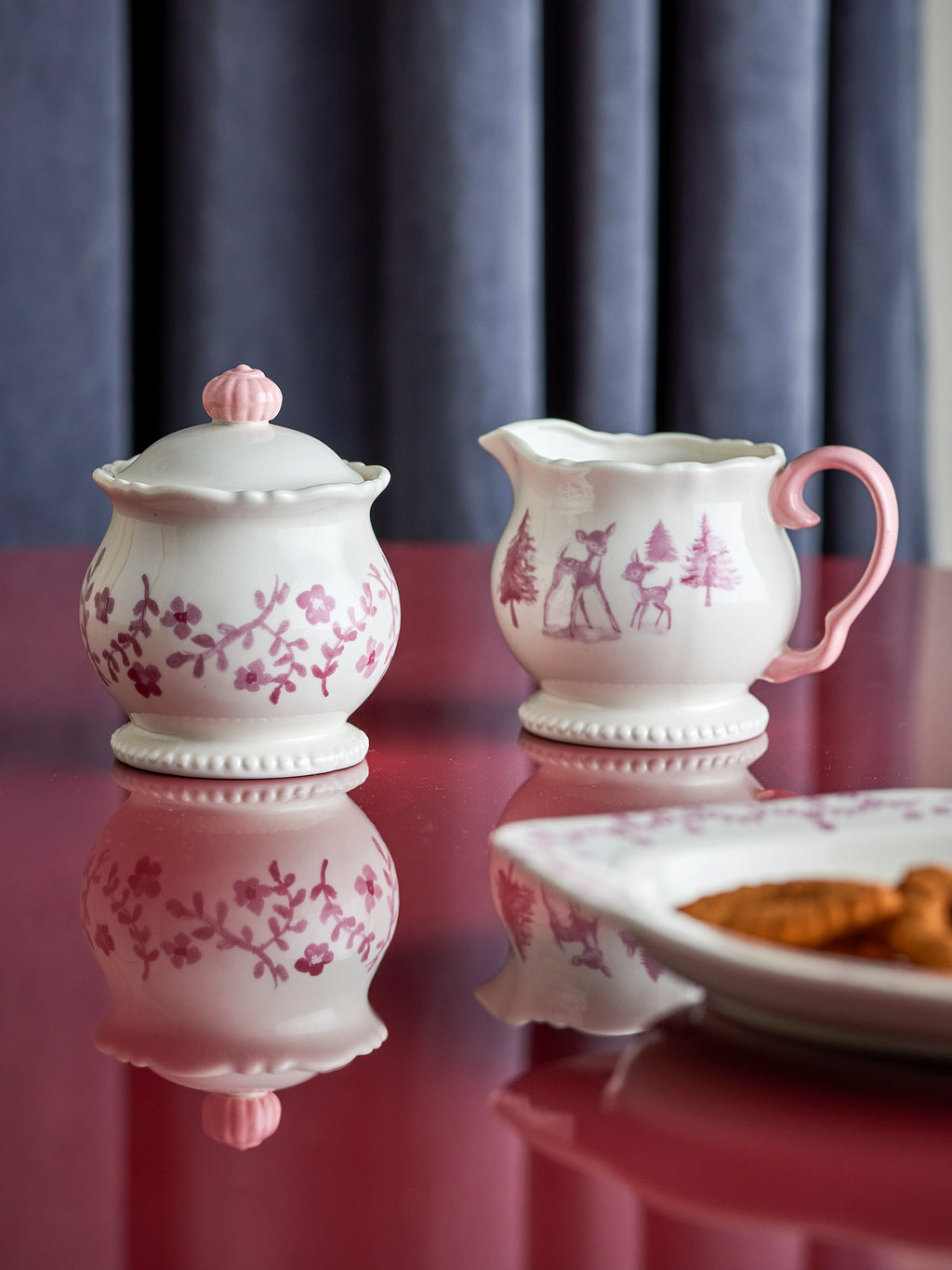 Wonderland Milk Jug and Sugar Bowl Set