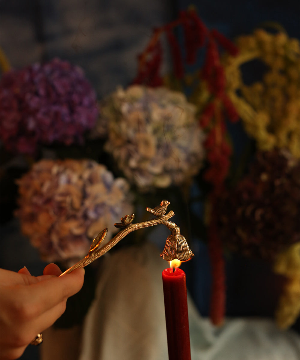 Chirpy Candle Sniffer