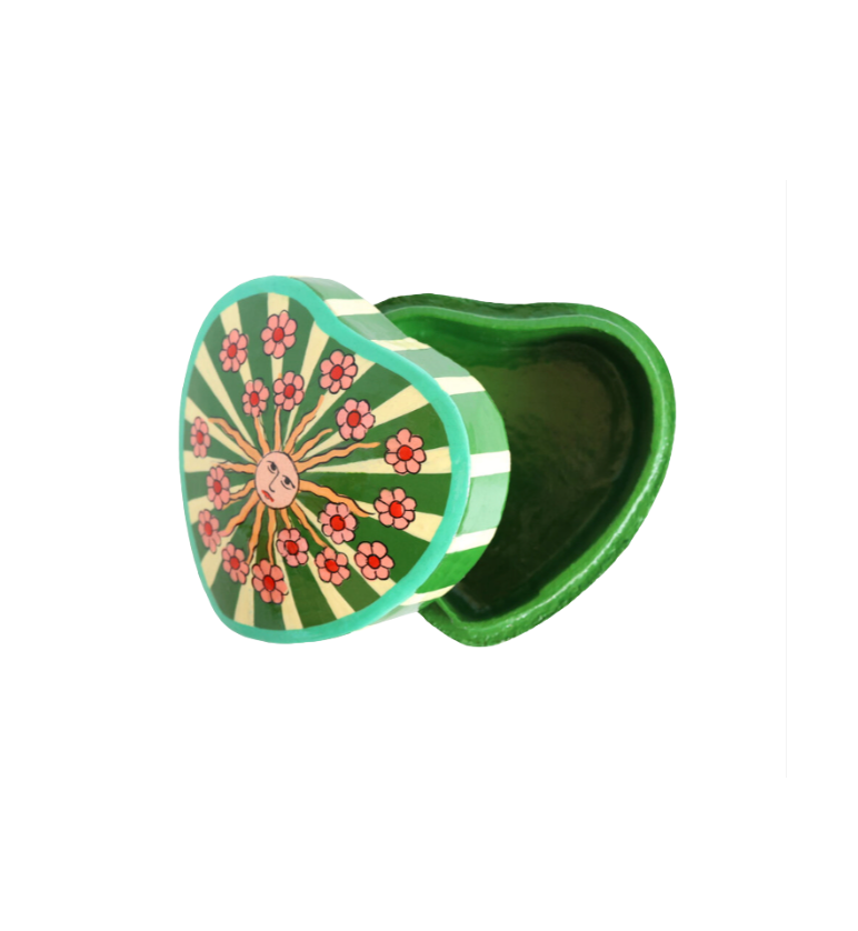 Green Heart Box