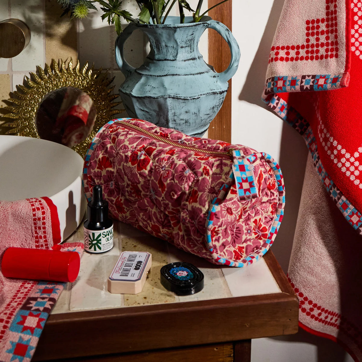 Poppy Round Wash Bag